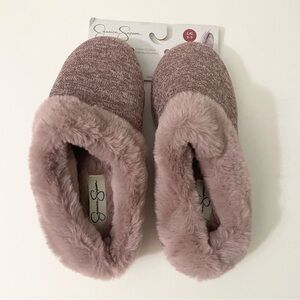 Jessica Simpson Women's Memory Foam Slippers Large 8-9